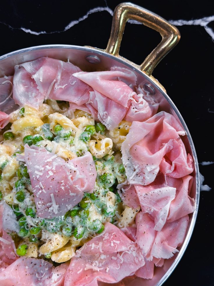 Photo Plat de pates petit pois jambon