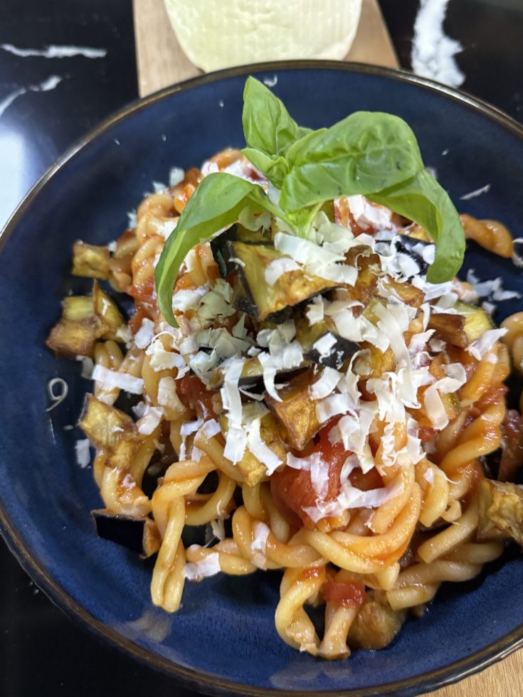 Casarecce alla Norma, pasta sicilienne aux aubergines